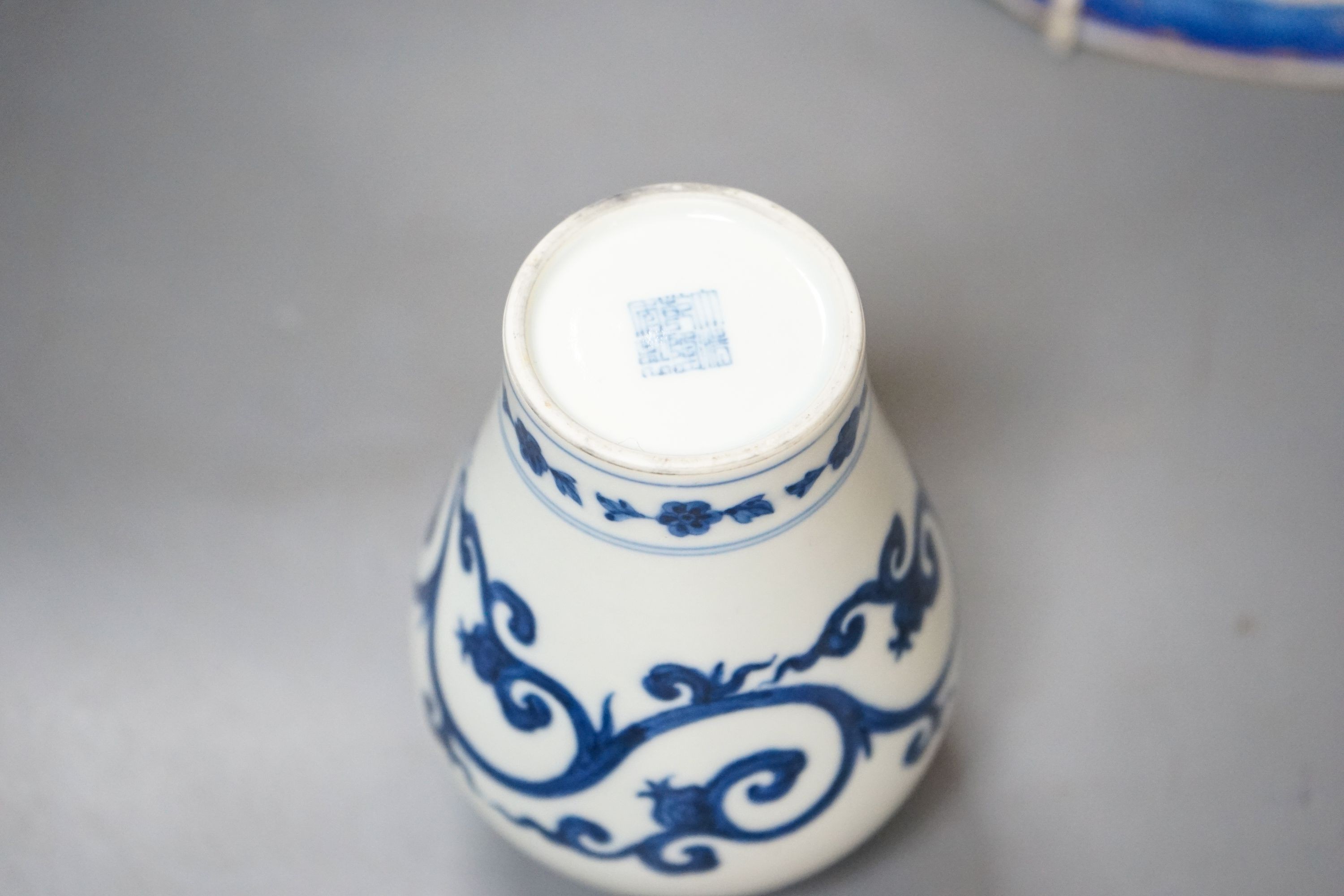 A Japanese blue and white dish, a Chinese blue and white meiping and a clobbered plate 33cm